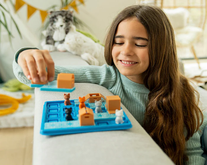 Gatos y Cajas - Image 3