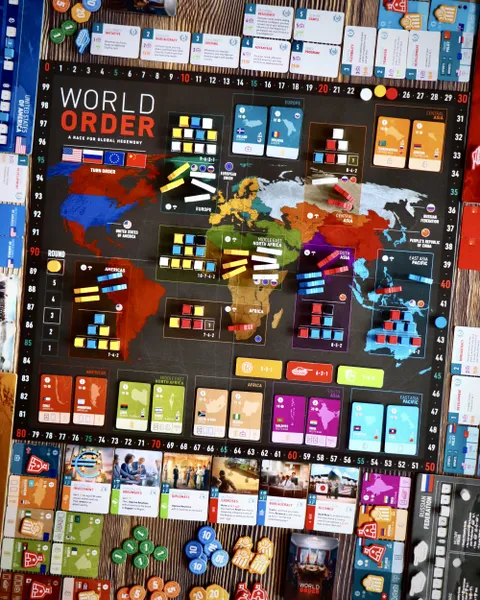 World Order - Imagen 3